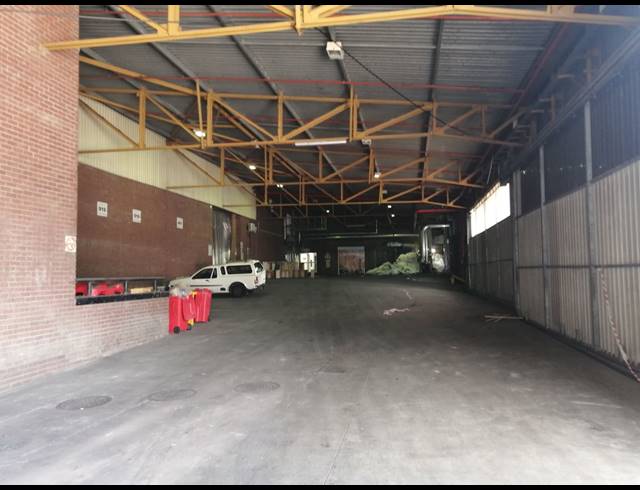 3,663M² FACTORY TO LET IN NEW GERMANY